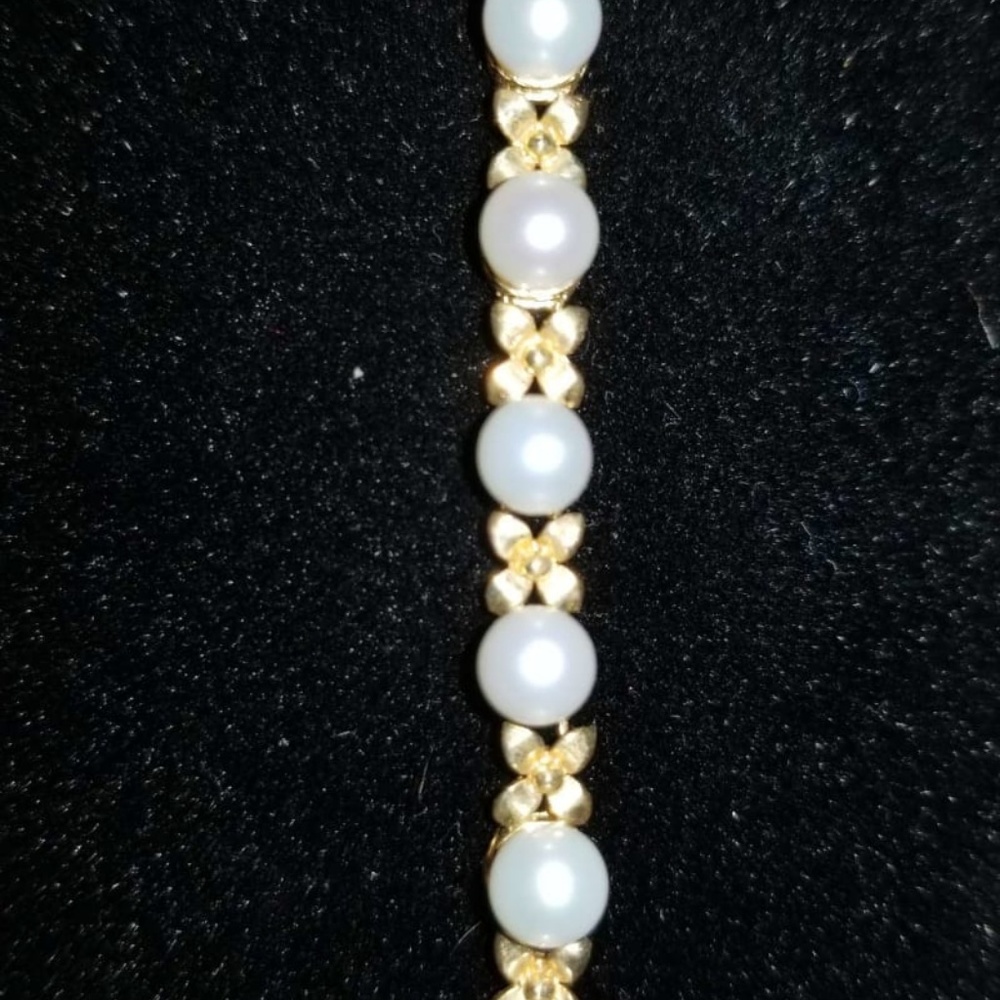 8.4g 14K Gold and Cultured Pearl Bracelet